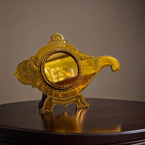 Aranmula kannadi( Handle stand)