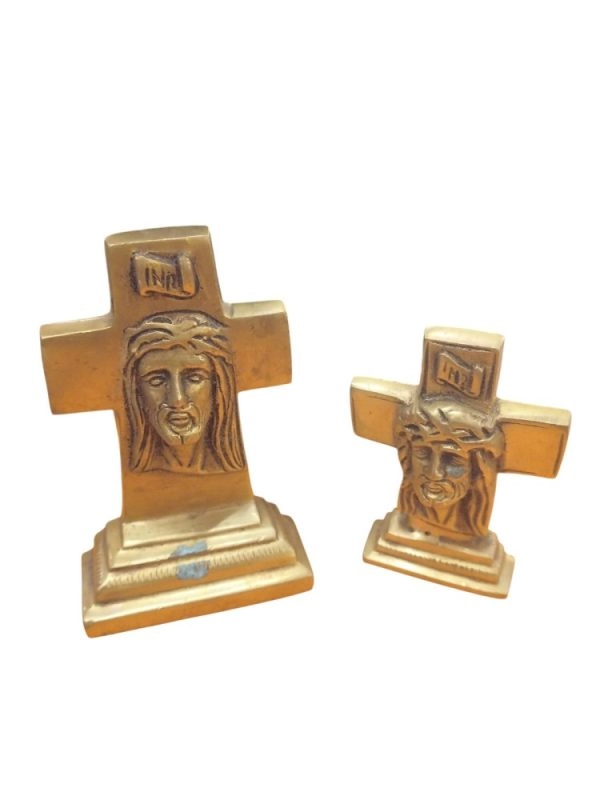 Cross With jesus/Holy statue Of Jesus